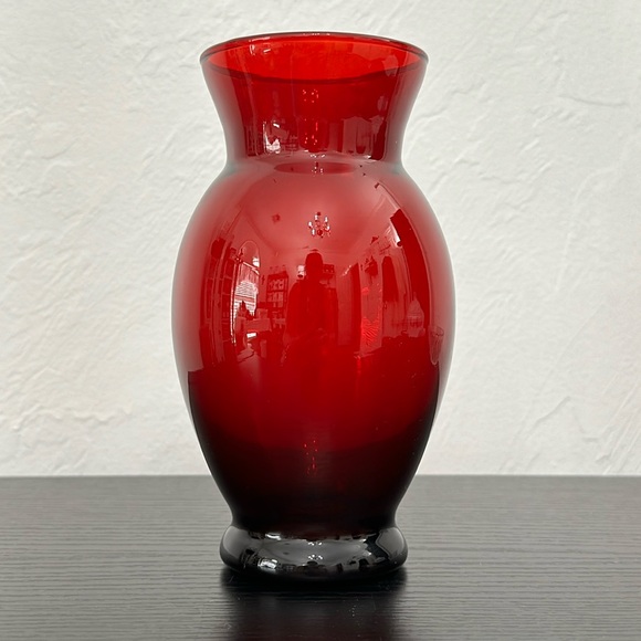 Anchor Hocking Vintage Ruby Red Depression Glass Vase - Picture 2 of 13